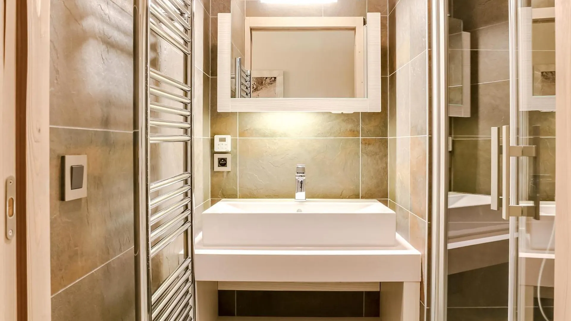 Appartement Contemporain A Courchevel Village, 4 Chambres, Proche Pistes, Sauna Et Parking - Fr-1-562-13 Apartament