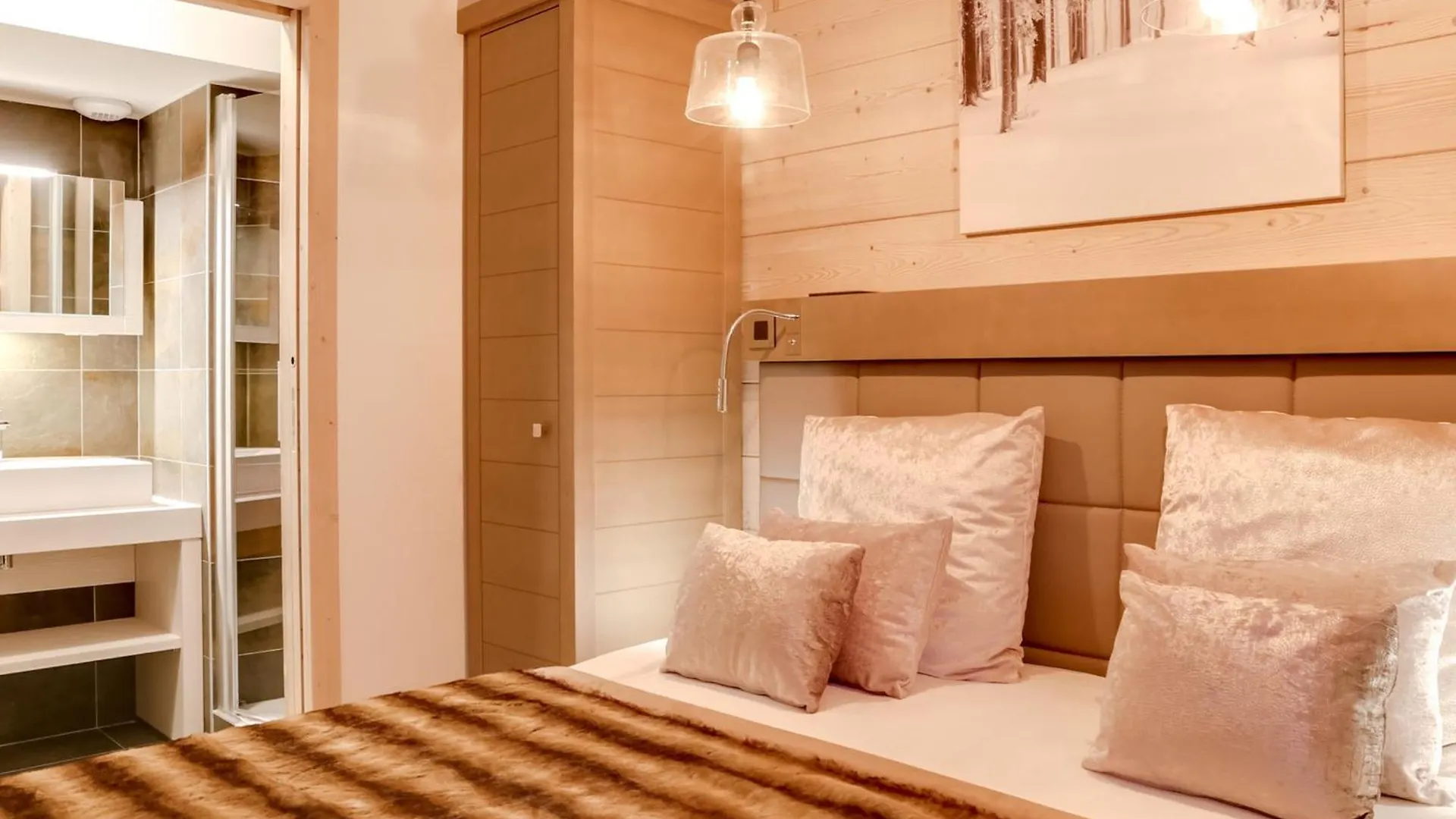 Apartament Appartement Contemporain A Courchevel Village, 4 Chambres, Proche Pistes, Sauna Et Parking - Fr-1-562-13
